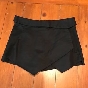 Zara Basic black skort